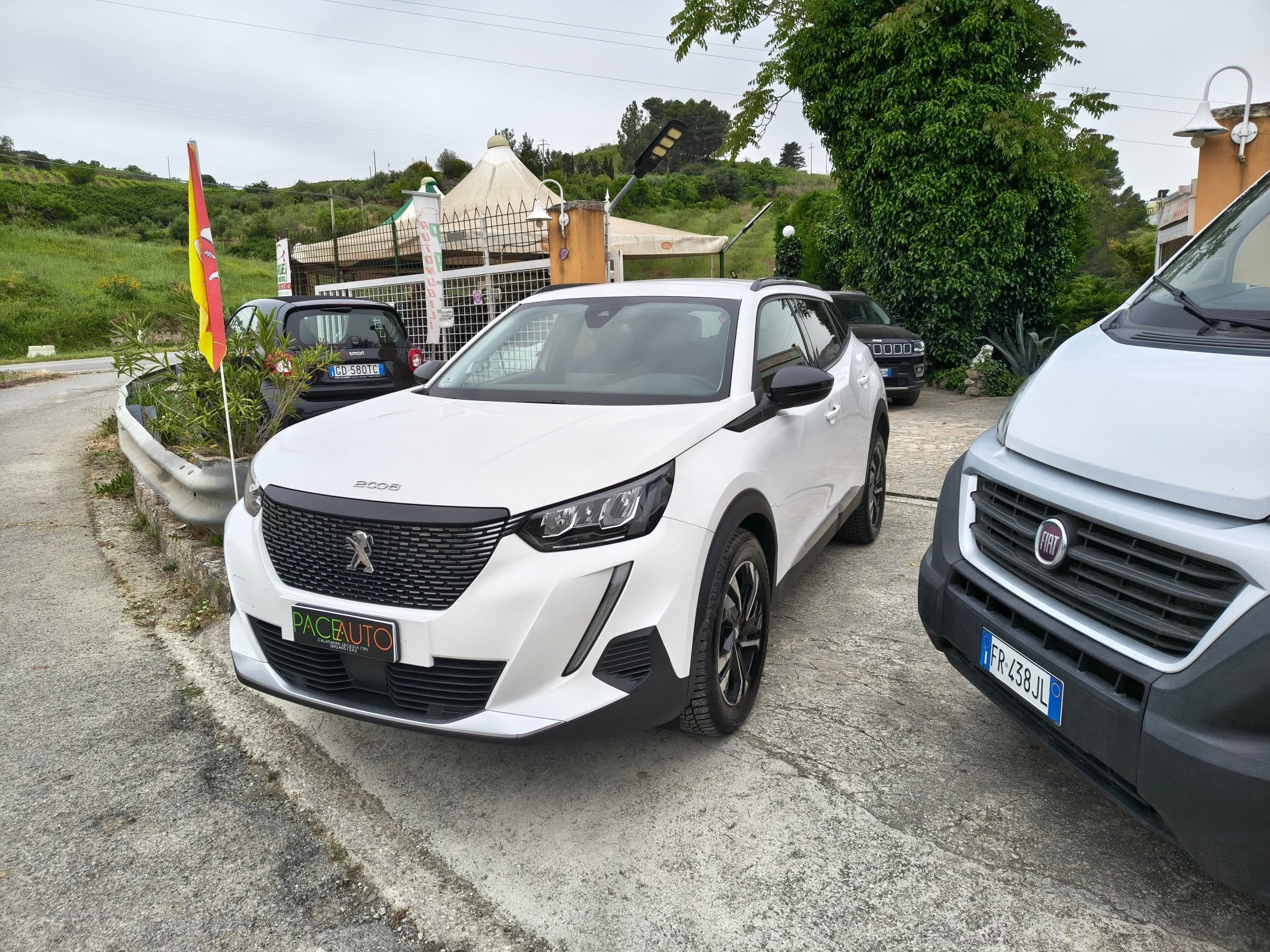 PEUGEOT 2008 BlueHDi 110 S&S Allure