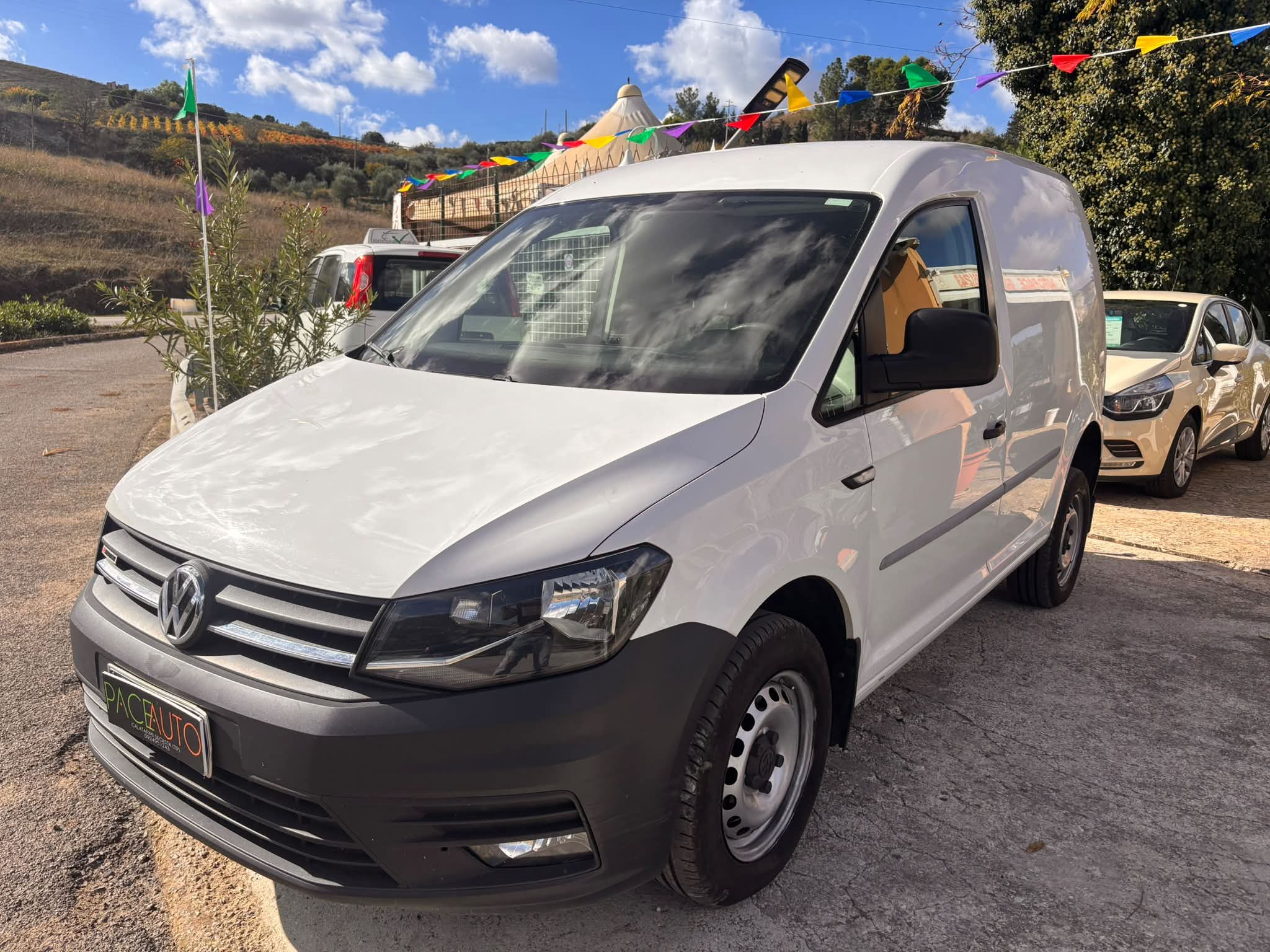 VOLKSWAGEN CADDY 4MOTION VAN